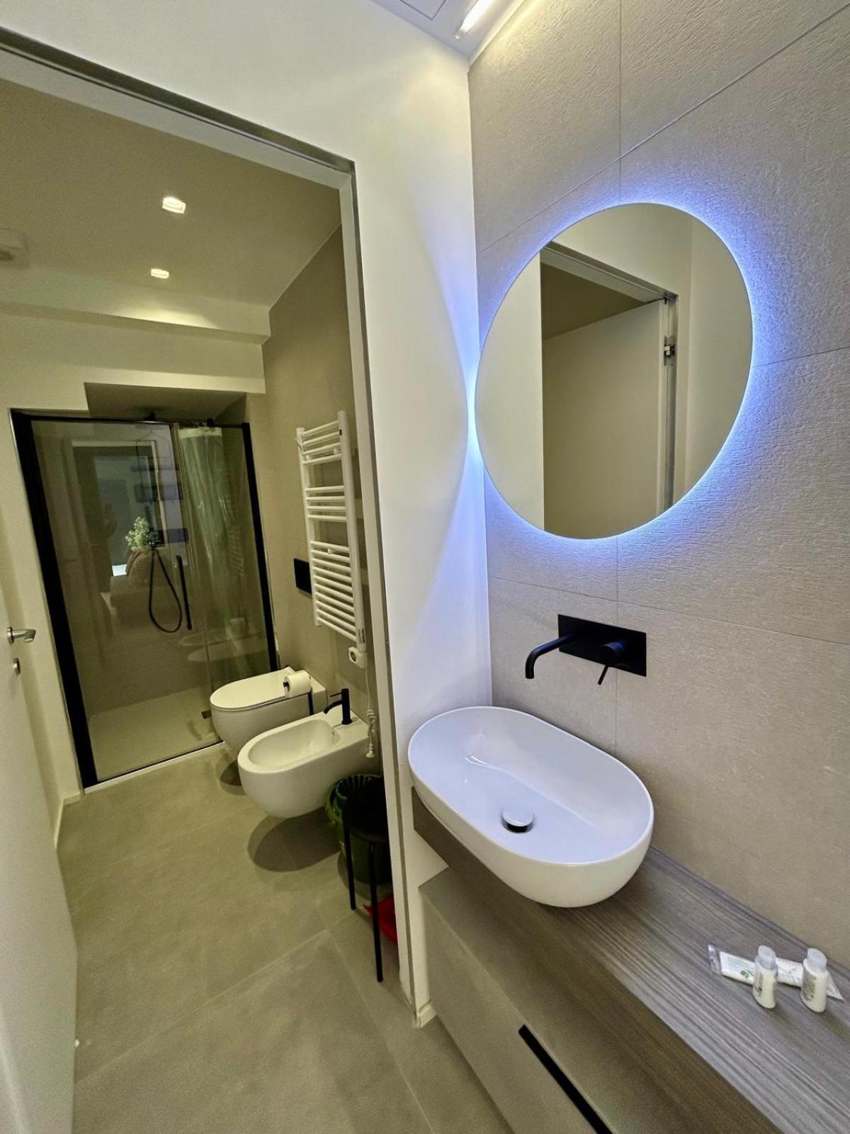 Kibilu Luxury Apt With Terrace, Isola District And Near Garibaldi Station Milano Eksteriør bilde