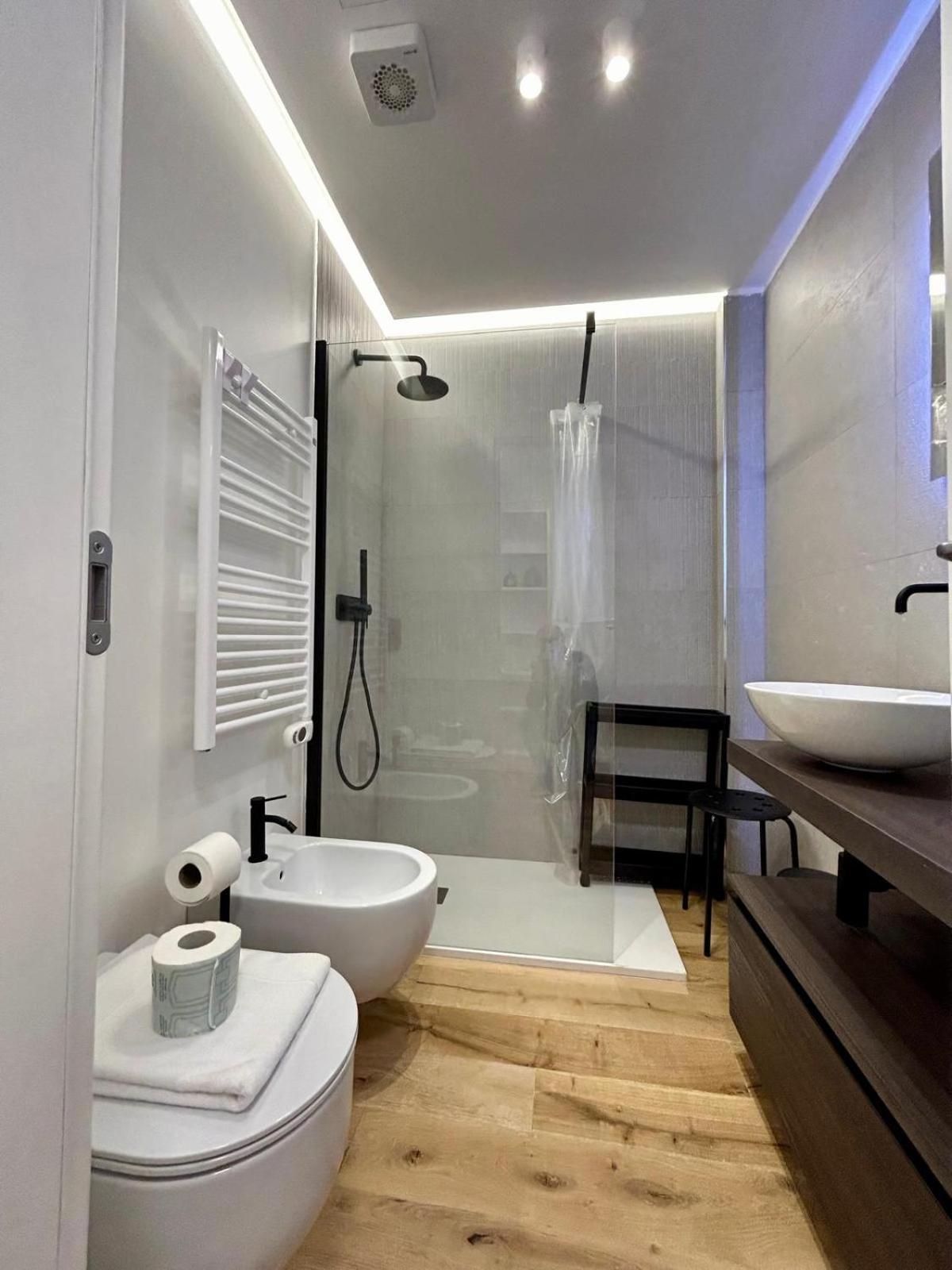 Kibilu Luxury Apt With Terrace, Isola District And Near Garibaldi Station Milano Eksteriør bilde